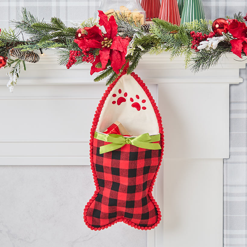 Holiday_Pet_Stocking_Fish_2140966_zm2_300761aa-8c09-4a8f-9f55-9804ab0614f9